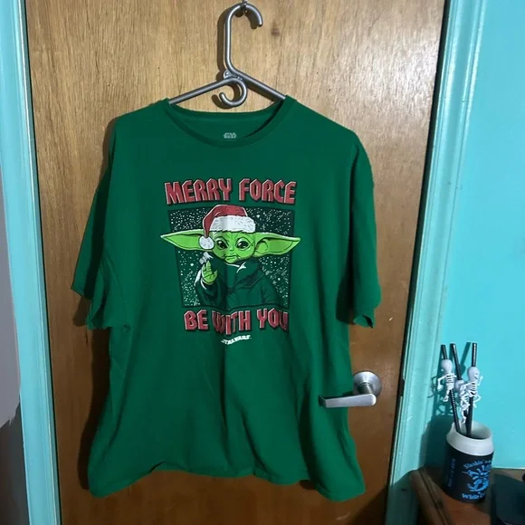 3/25$ Star Wars “Merry Force Be With You” T-Shirt - Picture 1 of 4